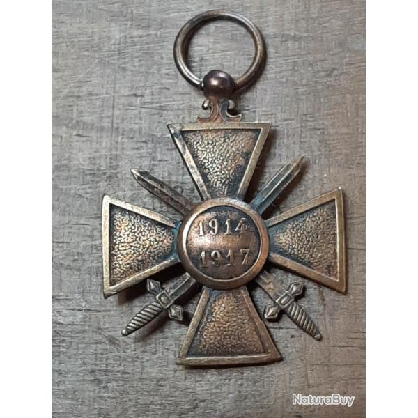 Mdaille Croix de Guerre 1914 - 1917 - 1re Guerre Mondiale. Pas de ruban.