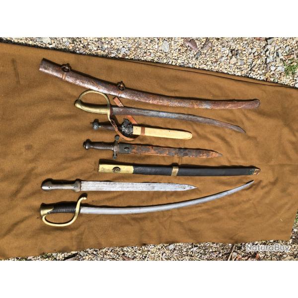 LOT DE FOURREAUX ET ARMES BLANCHES POUR RESTAURATION TRES GRAND BEIBUT