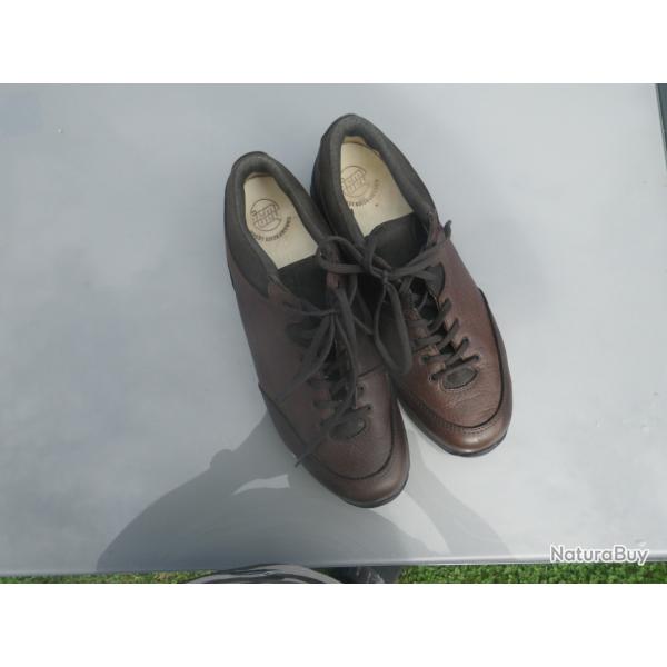 CHAUSSURES RANDONNEE POINTURE 48