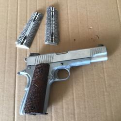 PISTOLET DAN WESSON VALOR CO2 6mm