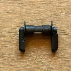 SURETÉ AMBIDEXTRE AR15 DANIEL DEFENSE   90° / Ambidextrous safety 90 degrés sécurité pour AR 15