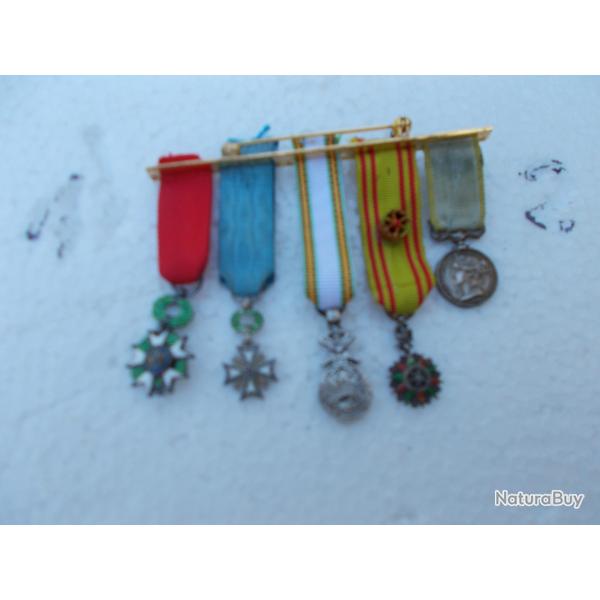 lot de 5  minis mdailles militaires,tat neuf