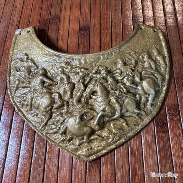 HAUSSE DE COL EN BRONZE A SCNE DE BATAILLE MDIVALE POQUE VIOLLET LE DUC XlX me