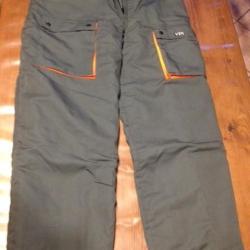 Pantalon traqueur r&eacute;sistant NEUF (clas 1 tron&ccedil;onnage) marque VTN BAISSE EXCEPTIONNELLE MISE A PRIX !