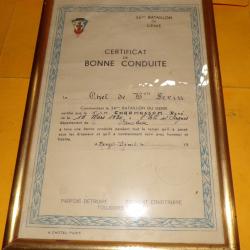 CERTIFICAT DE BONNE CONDUITE DU 34° BATAILLON DU GENIE , SOUS CADRE  , ETAT VOIR PHOTOS  . POUR TOUT