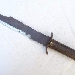 490 ) lot,, grand  poignard ,, couteau de survie pour pilote japonais