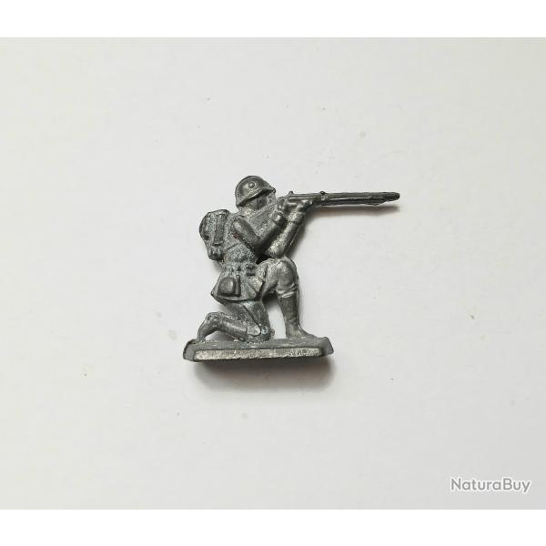 Figurine militaire - FM291801c  Soldat allemand fin grande guerre