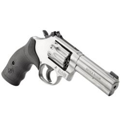 Smith & Wesson 617 calibre 22lr 4 pouces neuf