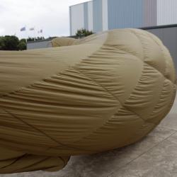 Voilure de parachute beige