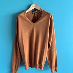 Pull Laksen orange taille S