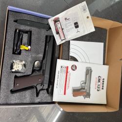 Vends Pistolet CM123
