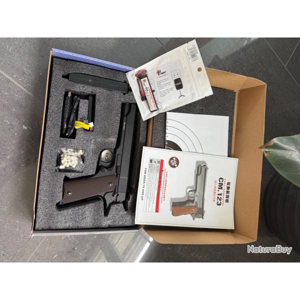 Vends Pistolet CM123