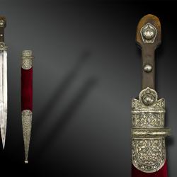 POIGNARD appelé Kindjal en argent niellé - Caucase, Nord du Daghestan - XIXème siècle