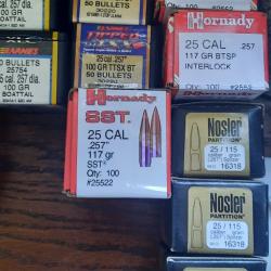 Ogives 25 cal  .257 100grains 115 grains 117 grains lot complet en image hornady barnes nosler.