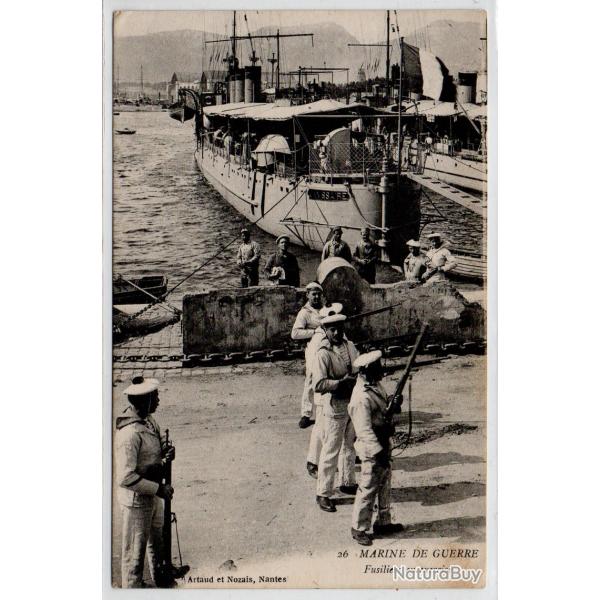 CPA - MARINE DE GUERRE - Fusiliers en exercice  N3922