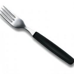 Fourchette Victorinox en acier inox 18/10, manche polypropylène noir.