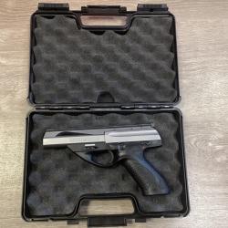 Beretta modèle U22 NEOS calibre 22LR