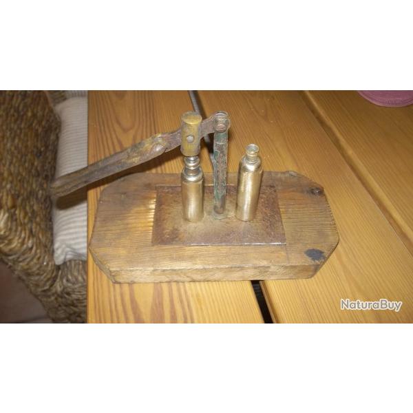 gros et ancien amorceur/dsamorceur d'tabli cal 12