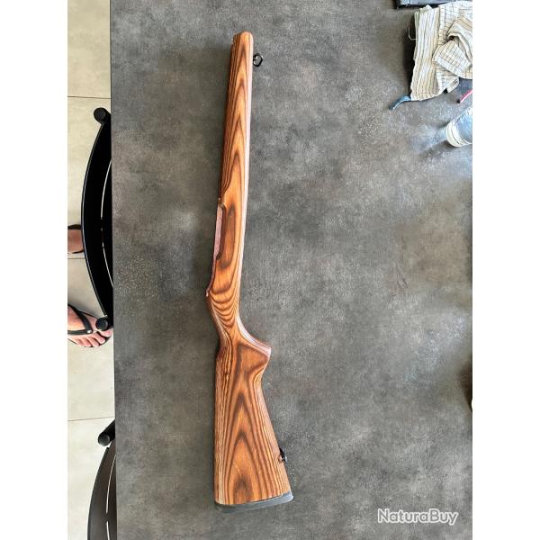 Crosse en bois ruger 10/22