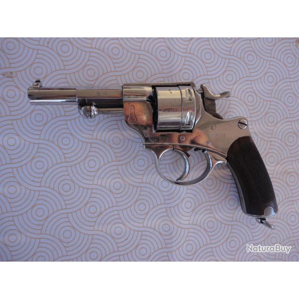 Revolver reglementaire 1873