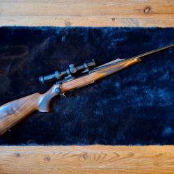 Carabine a culasse linéaire Browning Acera Cal. 300 win mag