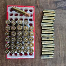 Lot de 30 munitions en 351win SL neuve, donc pas rechargée, (+14 étuis pour recharger), catégorie C