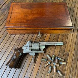 SUPERBE REVOLVER DE LUXE  E. LEFAUCHEUX PARIS EN COFFRET BOÎTE DE 50 MUNITIONS