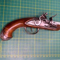 Pistolet à silex de gousset XVIIIme