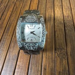 MONTRE YAQIN VINTAGE FEMME