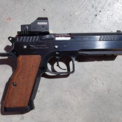 Tanfoglio Stock III avec point rouge