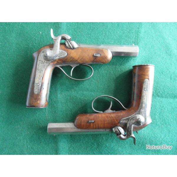 Peu courante paire de pistolets DELVIGNE Bt vendu par Prieur  Sens