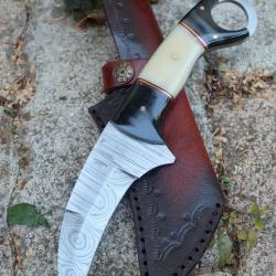 Couteau Karambit Damas Lame 256 Couches Manche Corne & Os Etui Cuir Fabric Artisanale