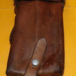 ARMEE SUISSE :ETUI EN CUIR  POUR PORTES CHARGEURS DE L'ARMEE SUISSE ,DIMENSION 21 CM X 10 CM ,EPAISS