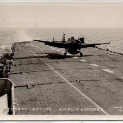 CPA- Marine de Guerre - PORTE AVIONS  ARROMANCHES  N°4011
