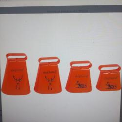 Sonnaillon orange cerf 6cm