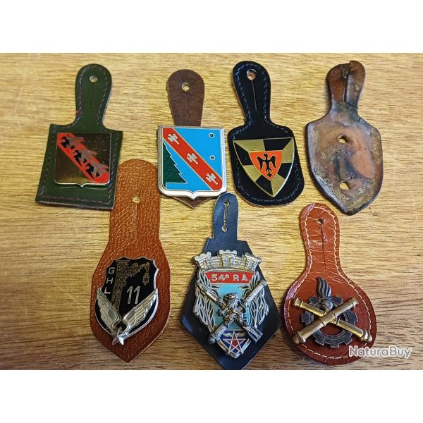 Lot de 6 pucelles / insignes militaires artillerie et arme de l'air