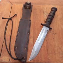 Magnifique et Imposant Couteau CAMILLUS New York U.S.A  Manche en Cuir avec Étui en cuir