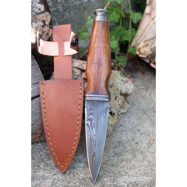 Couteau de Chasse Dague de Chevalier Damas Lame Acier 256 Couches Manche Bois Fabr Artisan Etui Cuir