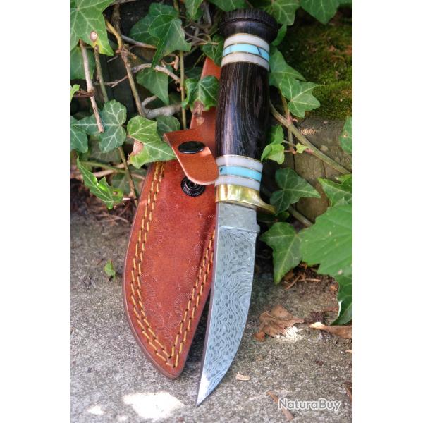 Puukko Couteau Damas Lame Trailing Point 256 Couches Manche Bois F Artisanale Etui Cuir Nordic Style