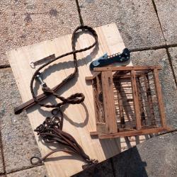 Lot chasse porte gibier + laisse en cuir +Sifflet pour chien +tire bouchon + cage