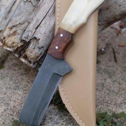 Couteau Skinner Lame Rasoir Acier Carbone 1055 Manche Os & Bois Etui Simili Fabrication Artisanale
