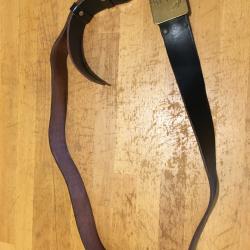 ceinturon  cuir noir URSS de  fusilier marin  , apres guerre mais pareil que WW2