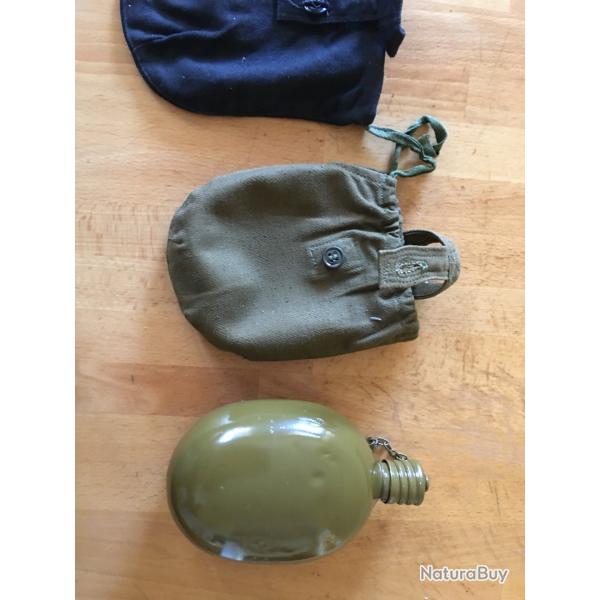 gourde urss avec sacoche beige, arme de terre , annes 80