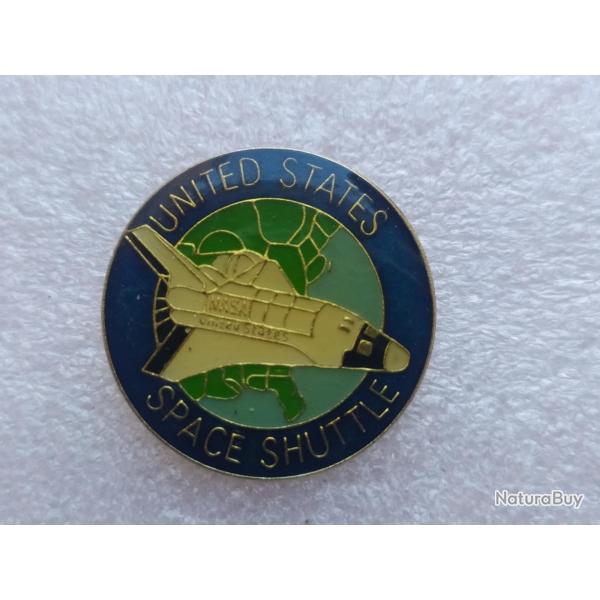 PINS US UNITED STATES SPACE SHUTTLE NAVETTE SPATIALE
