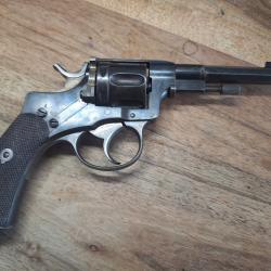 Revolver NAGANT SUÉDOIS 1887 Husqvarna en 7,5mm