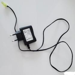 Chargeur NiMH NiCd mini tamiya airsoft modelisme