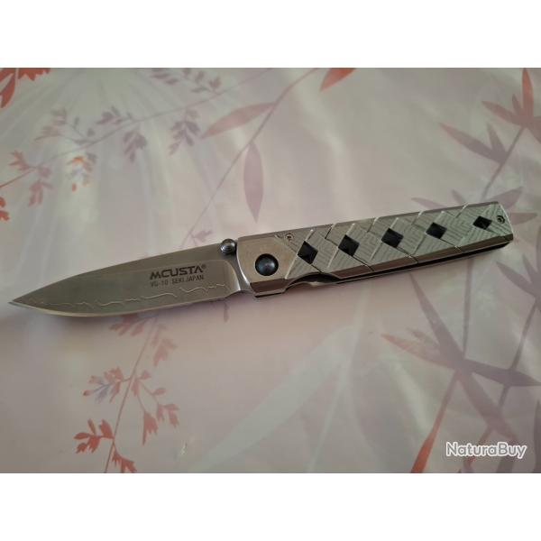 Couteau Mcusta Yoro