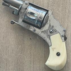 SUPERBE REVOLVER « LAMBIN & THEATE » cal 8mm