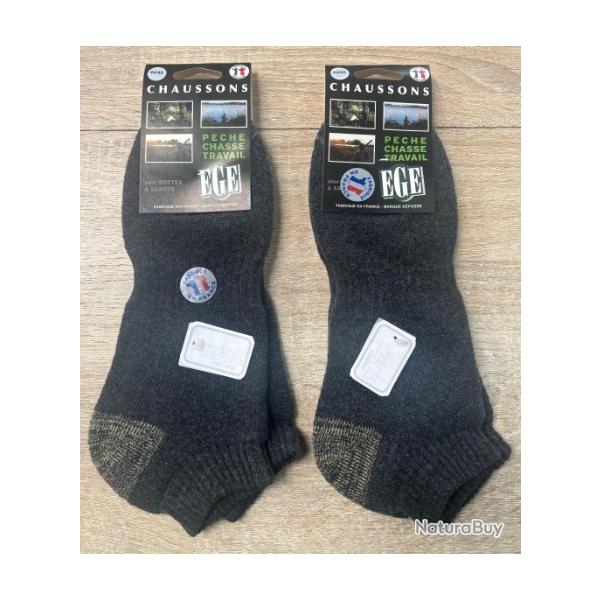 LOT DE DEUX PAIRES DE CHAUSSONS BOTTE LAINE TAILLE 42-43 NEUF