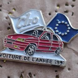 PINS VOITURE MARQUE RENAULT MODELE CLIO VOITURE DE L ANNEE 1991